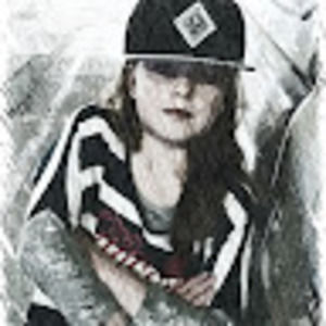 Meet your Posher, Chloe